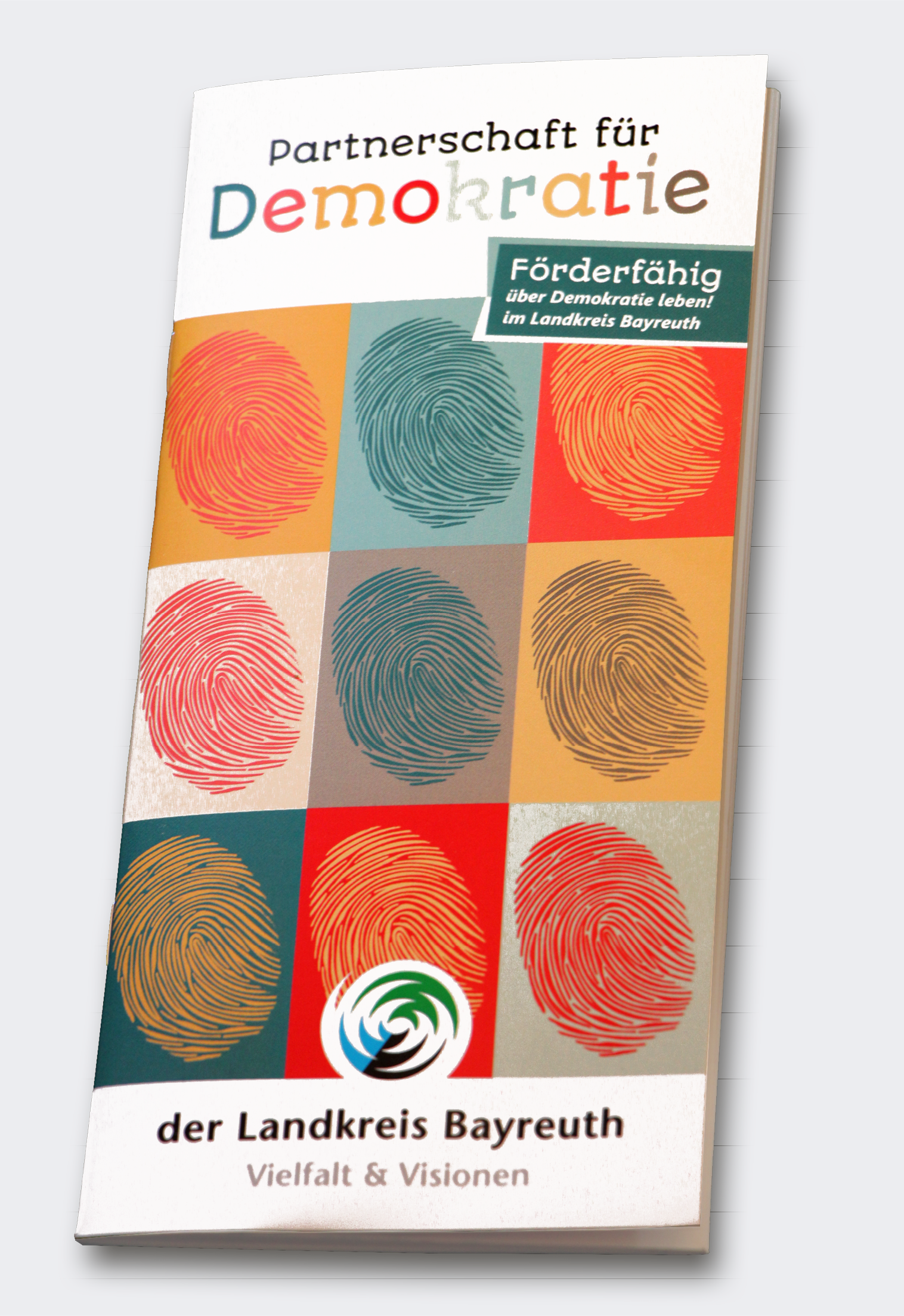 Coveransicht der Broschüre "Partnerschaft für Demokratie" für den Landkreis Bayreuth
